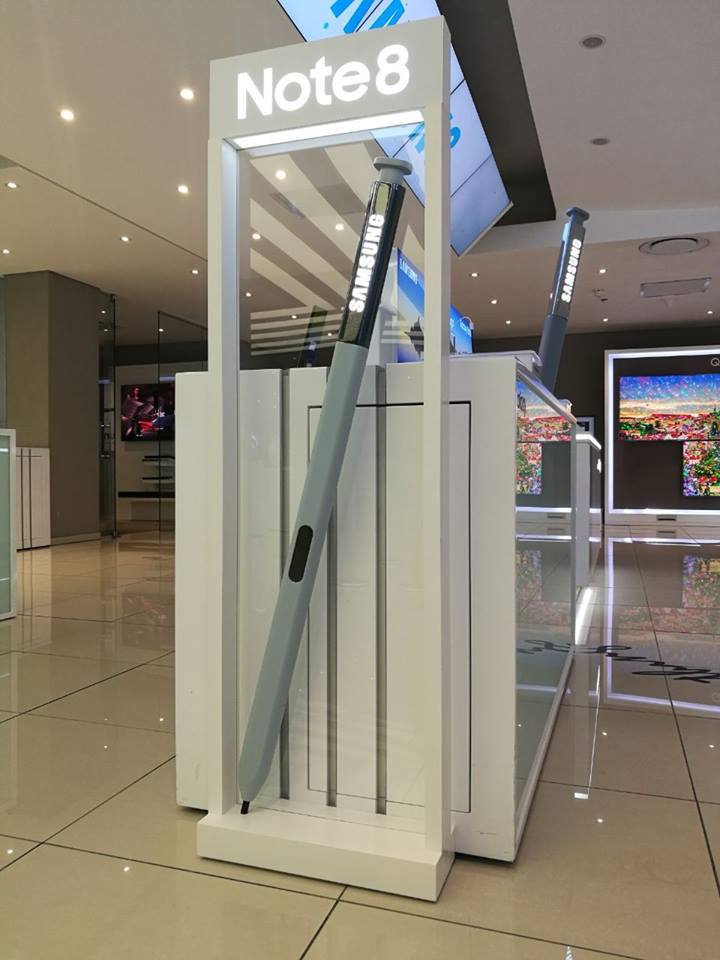Freestanding display with integrated lighting — electronics display stands Johannesburg